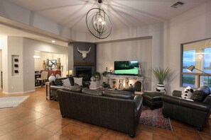 Living Room | Fireplace | Smart TV