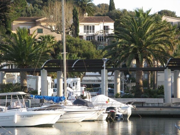 Marina