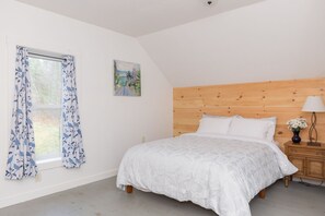 The Meadow Bedroom with 100% cotton sheets and best bedding imaginable 
