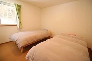 Rhododendron Building 6 Bedroom