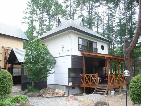 Shakunage Building 7