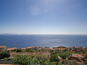 Vue depuis lâhĂ©bergement