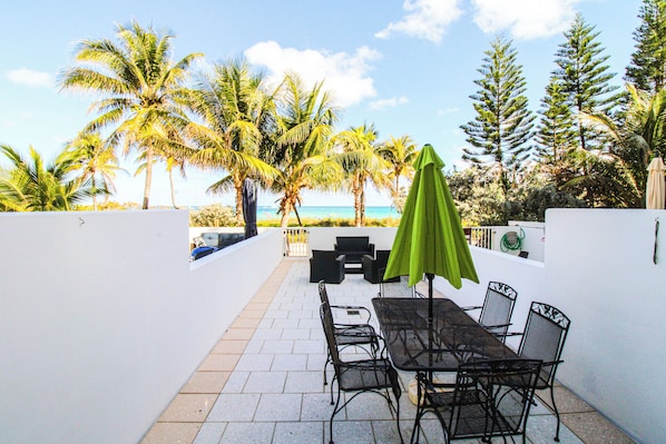 Outdoor dining