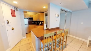 Kitchenette with bar area