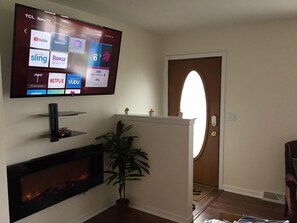 Trendy living space to accommodate large families
