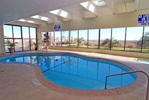 Indoor heated pool/hot tub