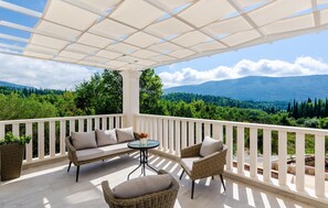 balcony-terrace