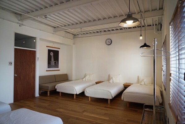 Bedroom 1 (Max 8people)