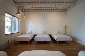 Bedroom 1 (Max 8people)