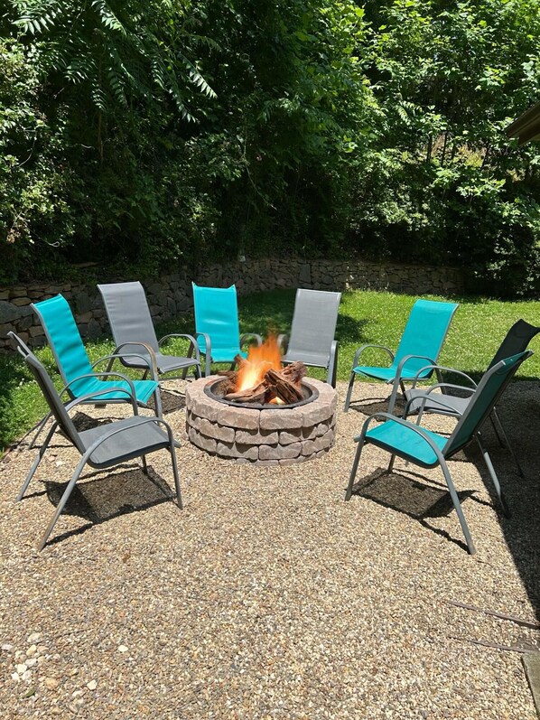 Enjoy the fire pit in the back yard