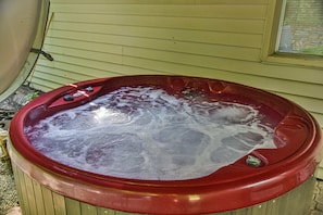 Private hot tub on the back patio