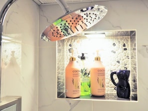Bathroom amenities