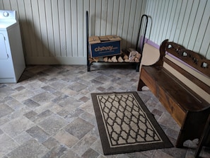 mudroom, looking in