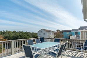 OSI08: Shore Beats Workin' l Top Level Front Deck