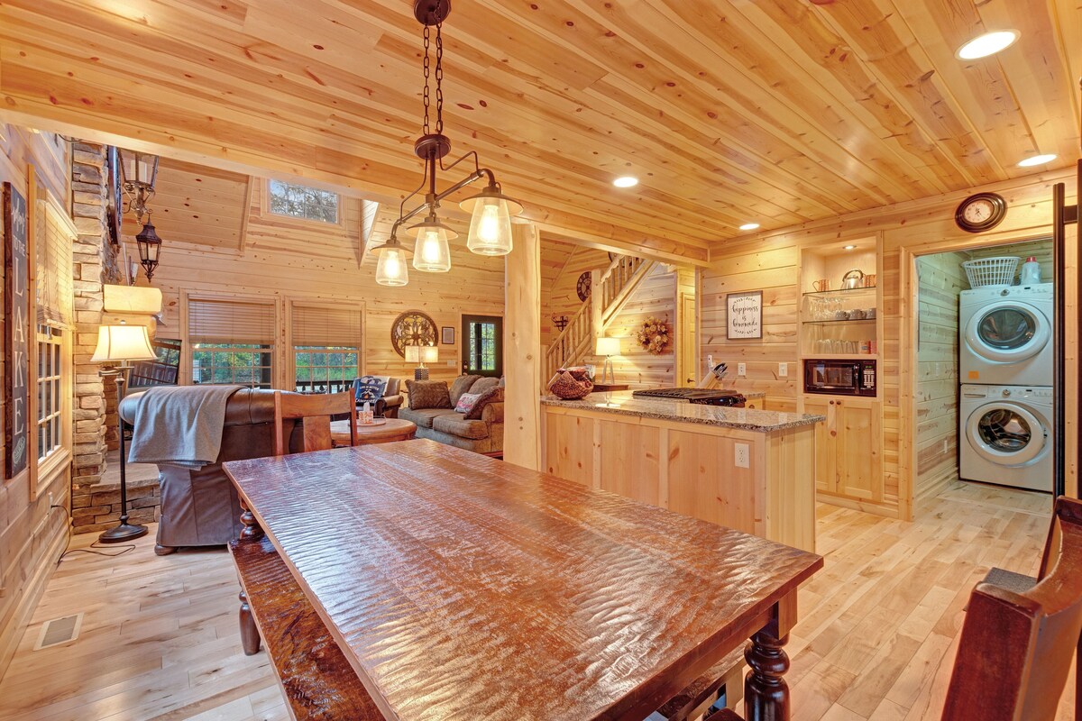 Log Cabin-Style Home with Private Hot Tub and Close Proximity to the Lake