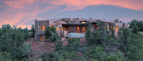 Sky Dancer is a 5BD Sedona high-end vacation rental on 5.3 secluded acres with a private pool and hot tub