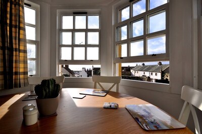 Beautiful and spacious ground floor apartment with view of harbour in Anstruther