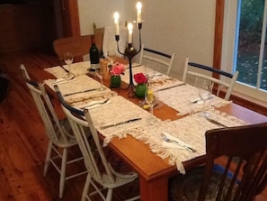 Dining area adjacent to kitchen