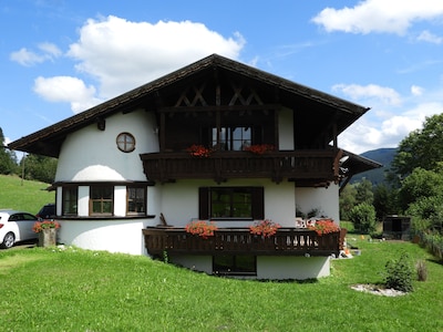 95m² newly renovated apartment in Halblech with mountain views in a prime location