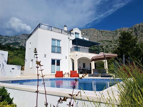 Villa Glory Grande mit Pool, Kroatien