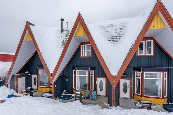Rear Exterior. Ski in and out Right to your Door. 10/10 Location