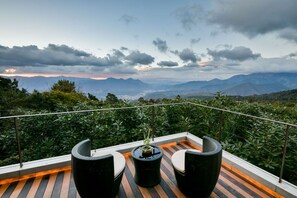 Balcony Looking over Antigua