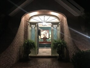 Front entrance to farmhouse