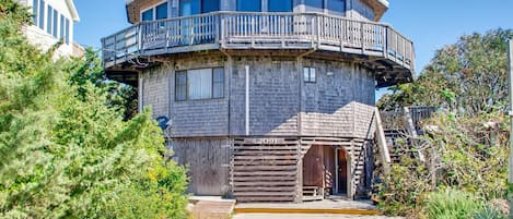 Surf-or-Sound-Realty-Cottage-on-the-Dunes-914-Exterior