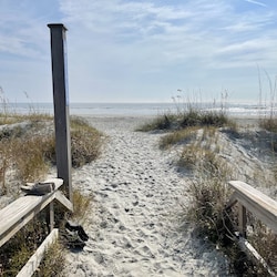 White, clean sandy beaches on Fripp Island.