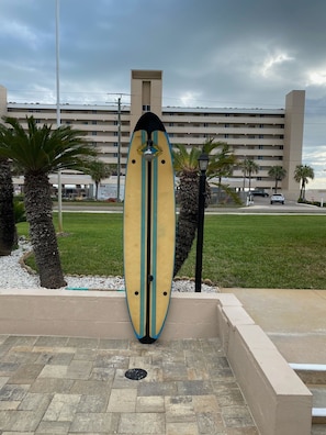 Ponce Harbour condos - community pool surf board shower