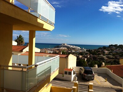 Family and Pet friendly, parking (house + center), beach, pool, wifi, ...