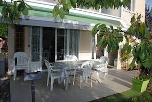 Terrasse dédiée à l'appartement