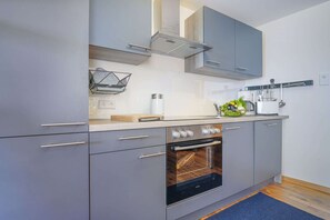 Ferienwohnung 2 im Ferienhaus "Zum historischen Spital" - Modern Kitchen