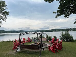 Cottage Rear Fire Pit and Lake View