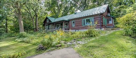 View of the house from the parking area