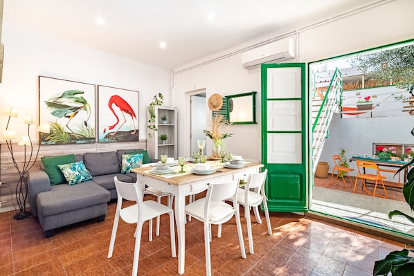 living / dining room, patio