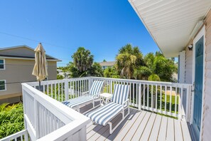 Top Floor Balcony