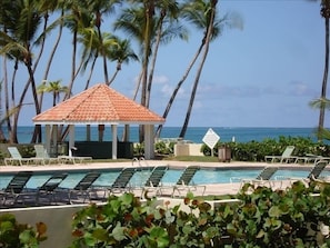 Pool at beach club-accessable to all renters