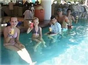 Family Fun at the Swim up Bar