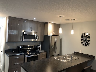 Private Basement suite near Wascana lake 