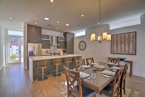 Dining Space | Dishware/Flatware