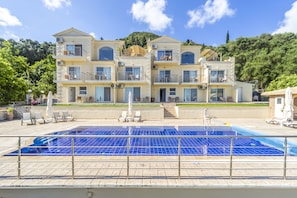 Utomhuspool