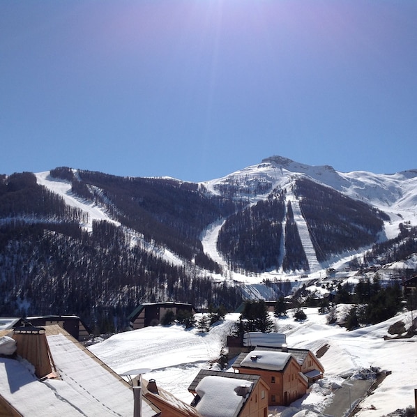 Snow and ski sports