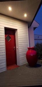 La Baule CHAMBRE HÔTE  « BALI » dune maison contemporaine avec jardin et piscine