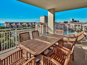 Balcony with stunning Gulf view