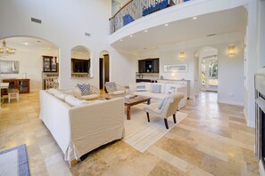 1st Floor - Spacious Living room