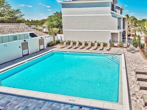 Swimming Pool and Lounge Area