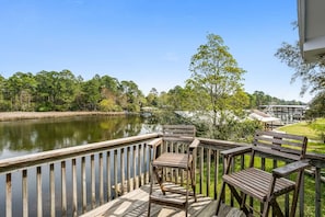 Enjoy a quiet evening and view nature from the spacious balcony