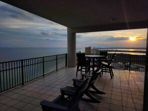 Your paradise awaits with views that will be sure to stun! 