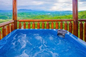 After a long day of enjoying the sites of the Smokies, unwind in the hot tub.
